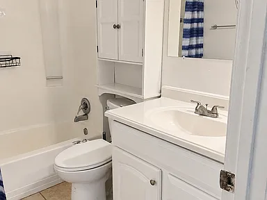 6602 S Juanita St, Unit A — photo 5